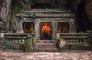 marble mountain cave temple